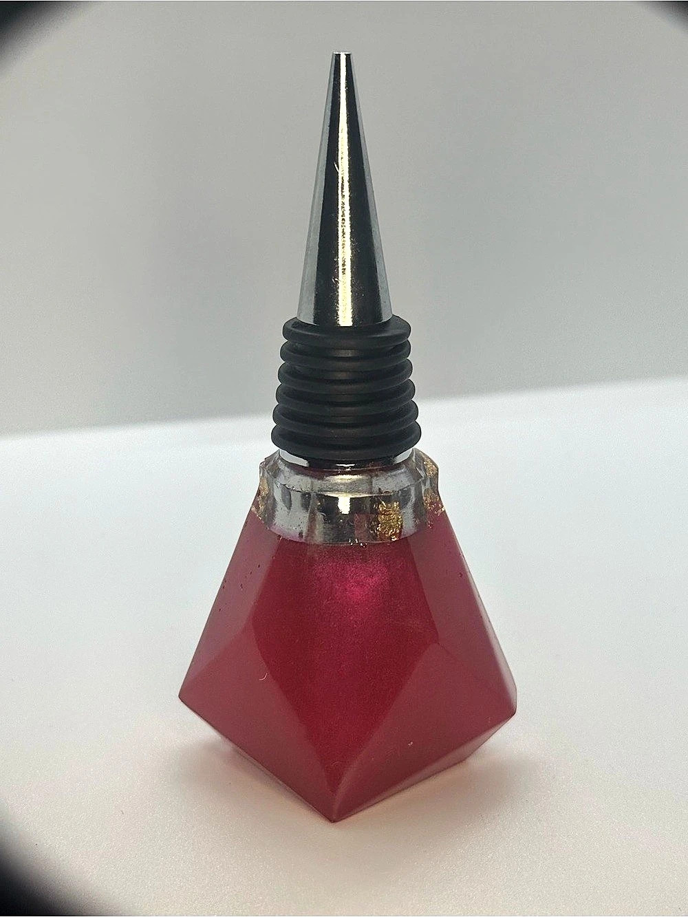 Faceted deep magenta red w/ gold flakes Wine Bottle Stopper